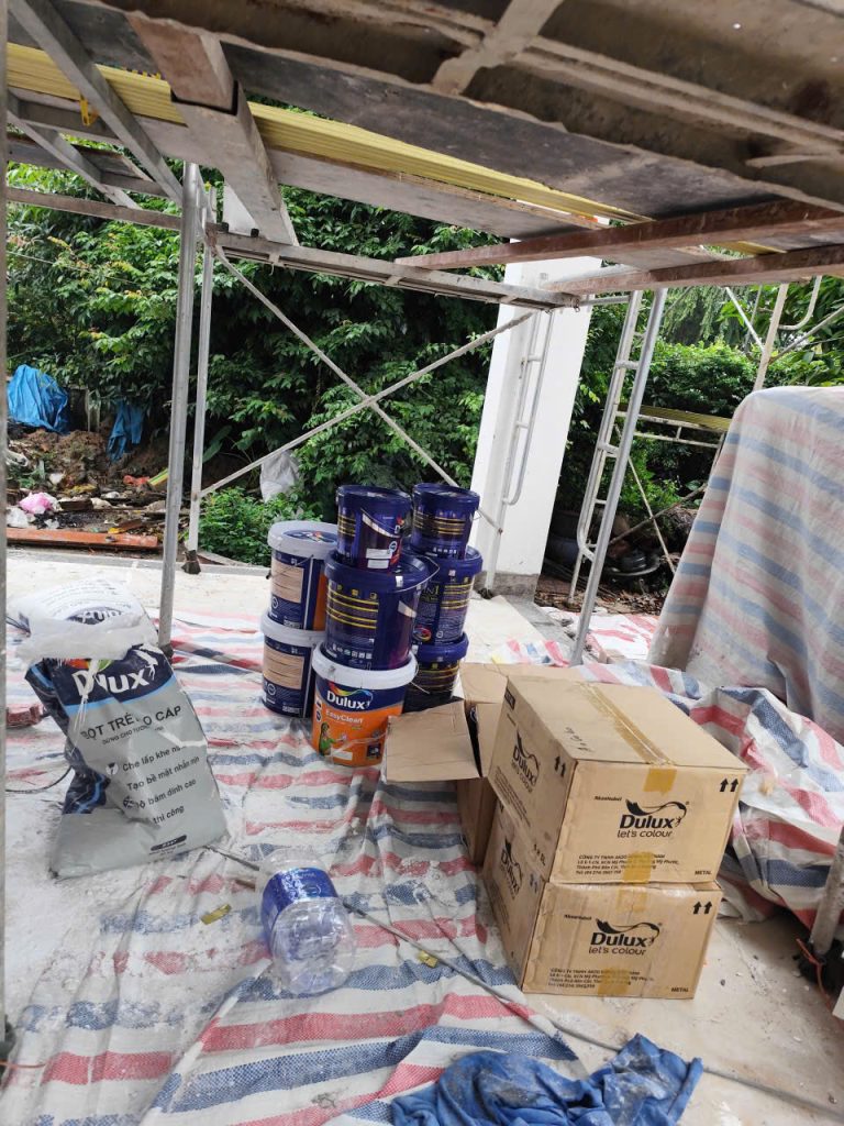 So sánh chi phí giữa sơn thường và sơn cao cấp