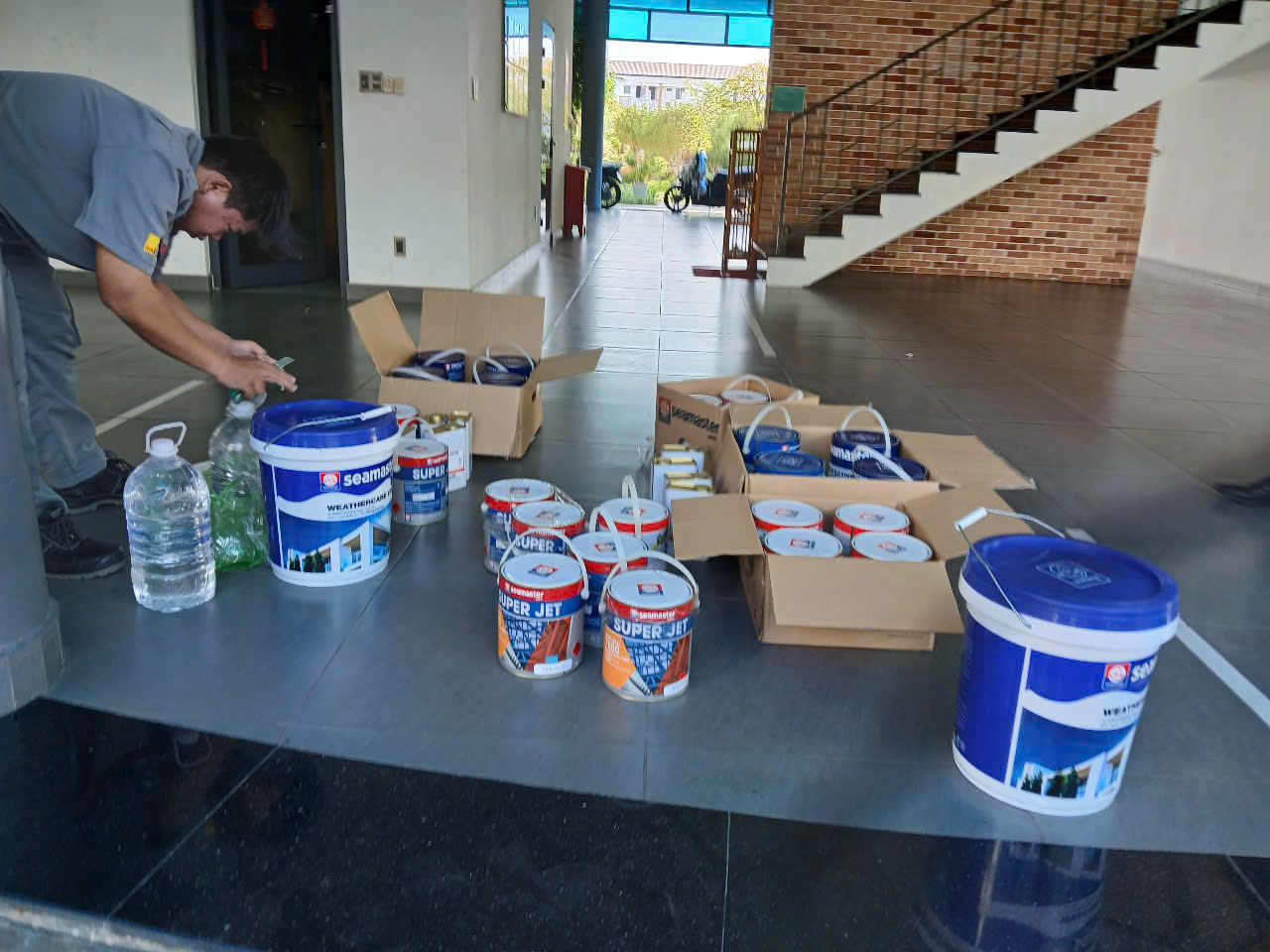 Các nguyên nhân dẫn đến việc sơn không bám dính Các nguyên nhân dẫn đến việc sơn không bám dính